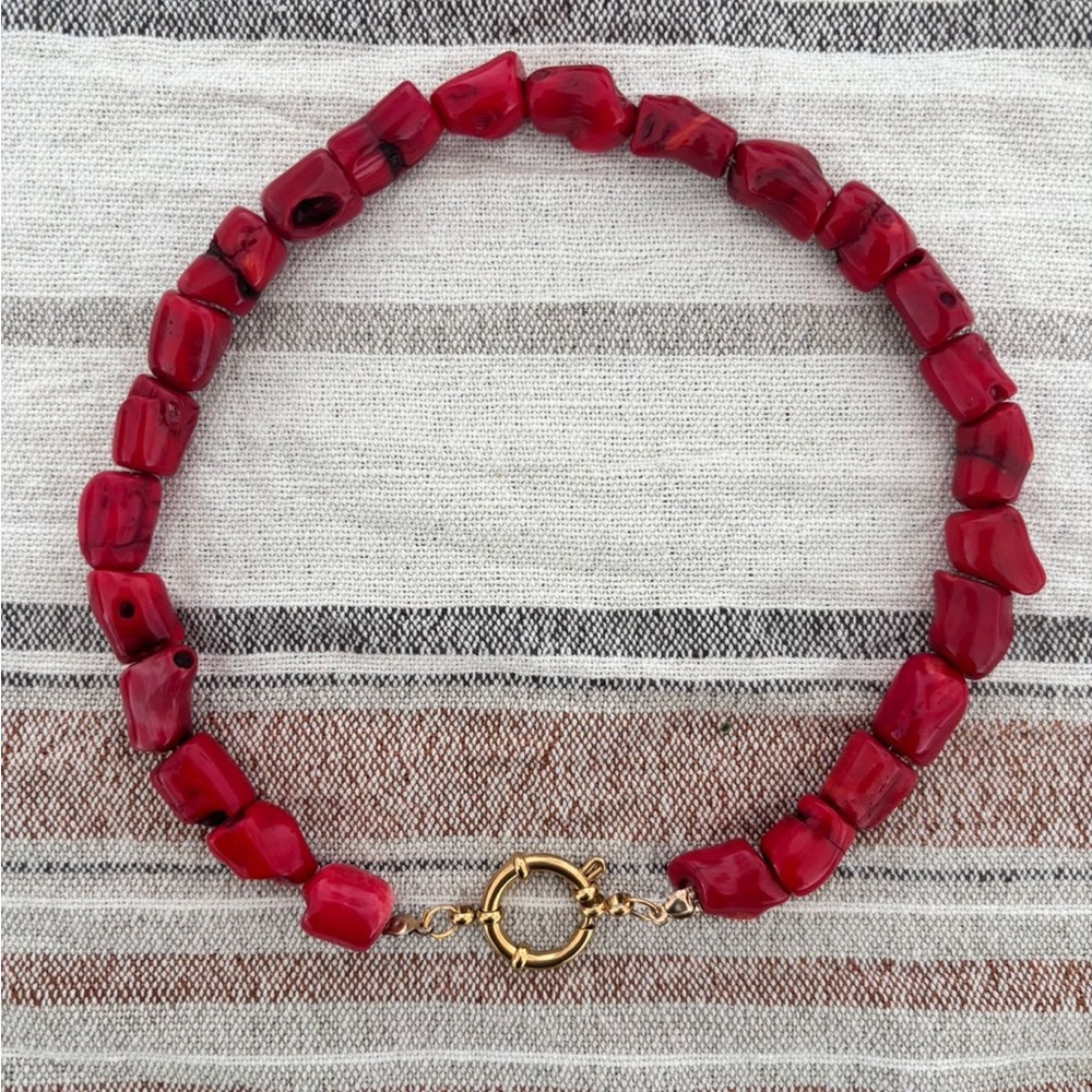 Red Beaded Necklace with Gold Clasp
